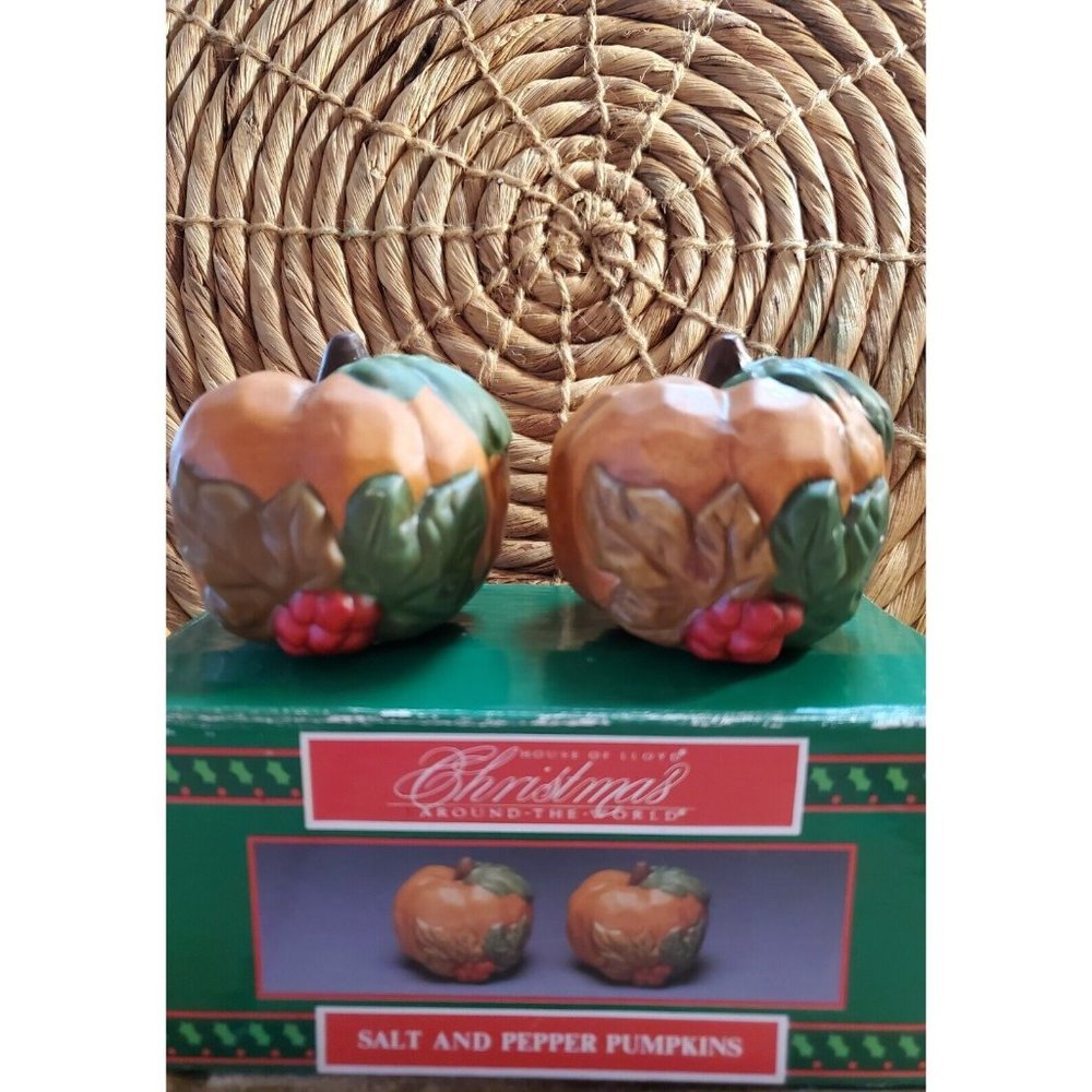 Vintage House Of Lloyd  Pumpkin Salt & Pepper Shakers Set Christmas Holiday